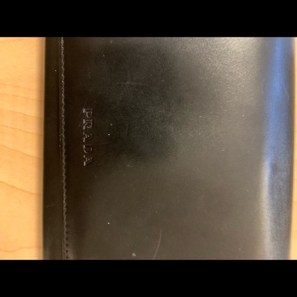 PRADA leather wallet 100% authentic - Picture 2 of 3